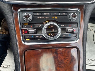 2017 Lincoln Continental Select