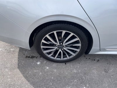 2017 Lincoln Continental Select