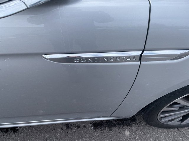 2017 Lincoln Continental Select