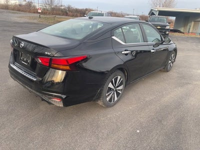 2022 Nissan Altima SV FWD