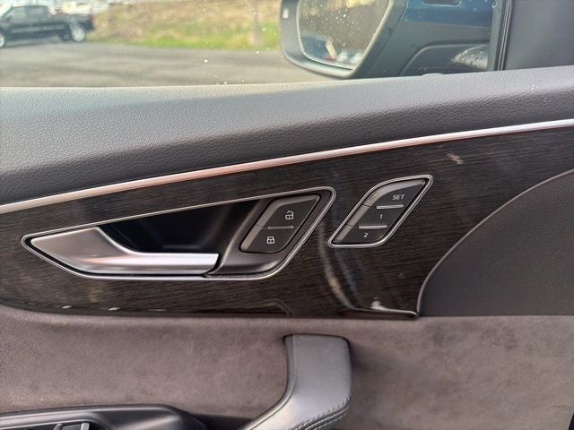 2019 Audi Q8 55 Premium