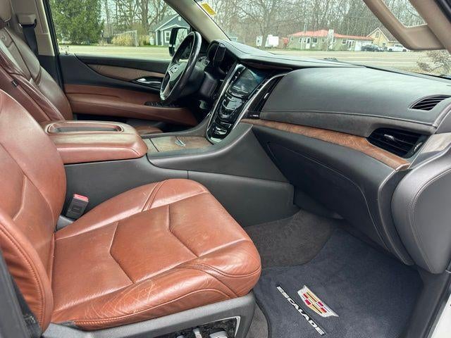 2019 Cadillac Escalade Luxury