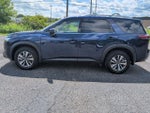 2024 Nissan Pathfinder SL 4WD