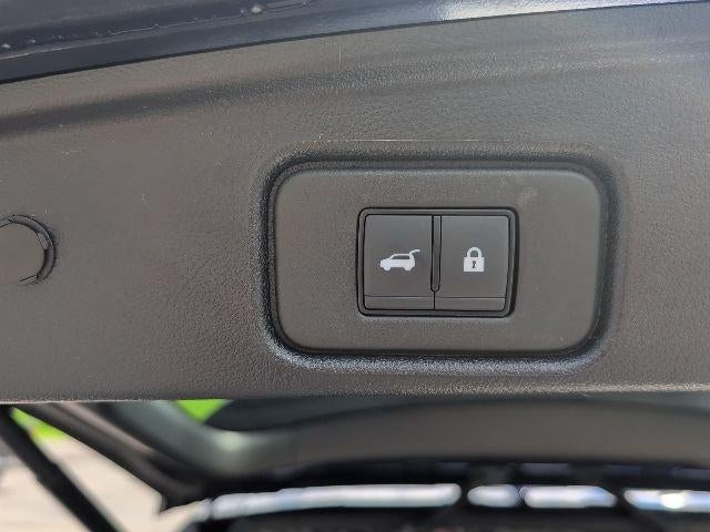 2024 Nissan Pathfinder SL 4WD