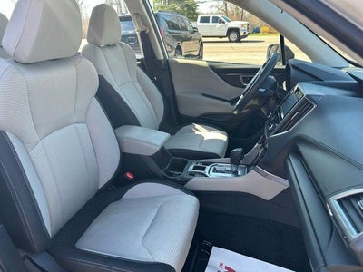 2023 Subaru Forester Base