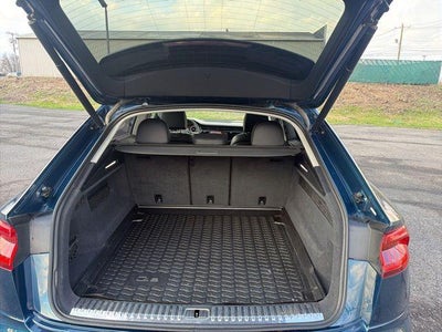 2019 Audi Q8 55 Premium