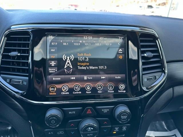 2021 Jeep Grand Cherokee Laredo X 4x4