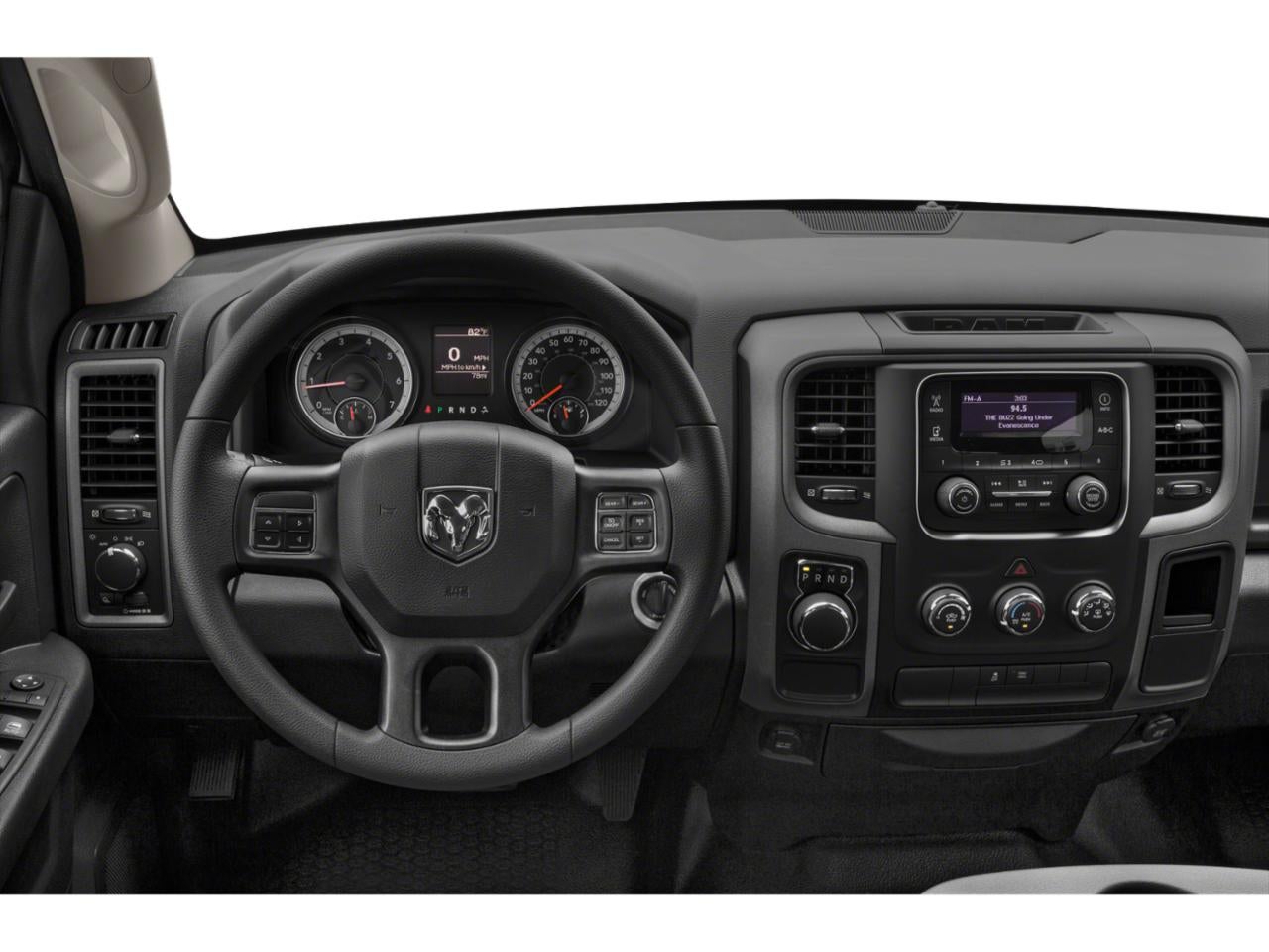 2019 RAM 1500 Classic Express 4x4 Crew Cab 5'7" Box