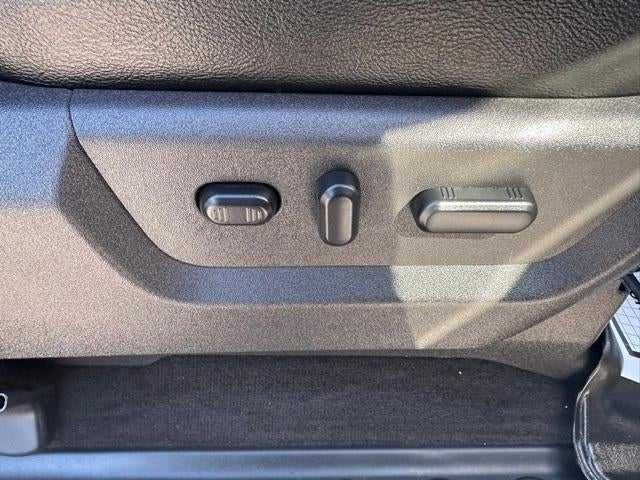 2016 Ford Super Duty F-250 SRW 4WD Crew Cab 6-3/4 Ft Box Lariat