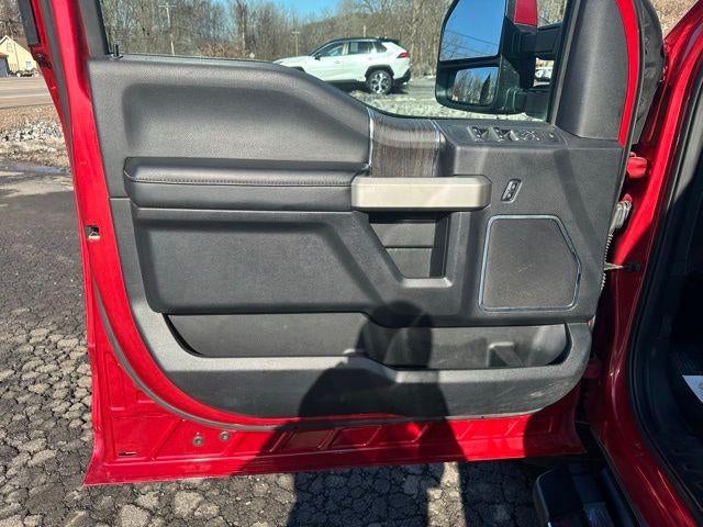 2020 Ford Super Duty F-350 SRW LARIAT 4WD Crew Cab 6.75' Box