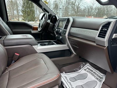 2017 Ford Super Duty F-350 SRW King Ranch 4WD Crew Cab 6.75' Box