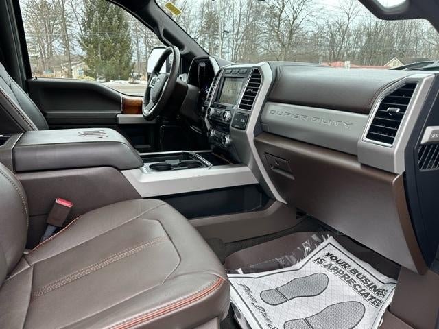 2017 Ford Super Duty F-350 SRW King Ranch 4WD Crew Cab 6.75' Box