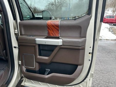 2017 Ford Super Duty F-350 SRW King Ranch 4WD Crew Cab 6.75' Box