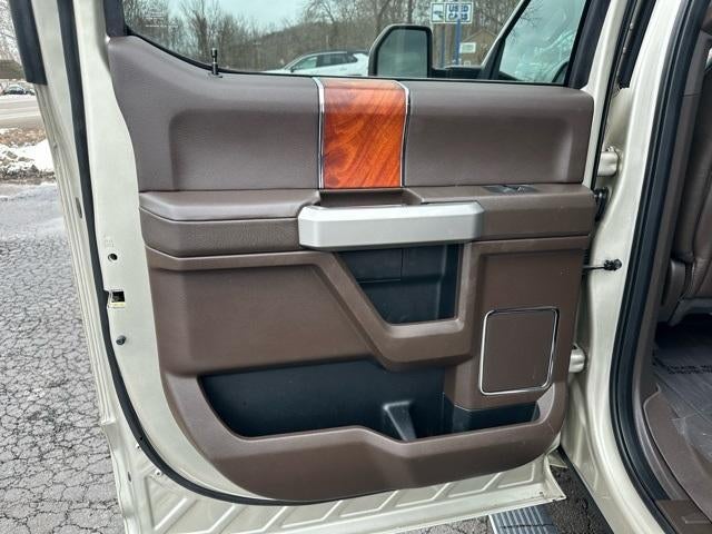 2017 Ford Super Duty F-350 SRW King Ranch 4WD Crew Cab 6.75' Box