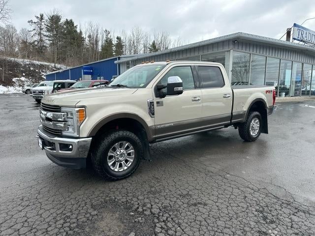 2017 Ford Super Duty F-350 SRW King Ranch 4WD Crew Cab 6.75' Box