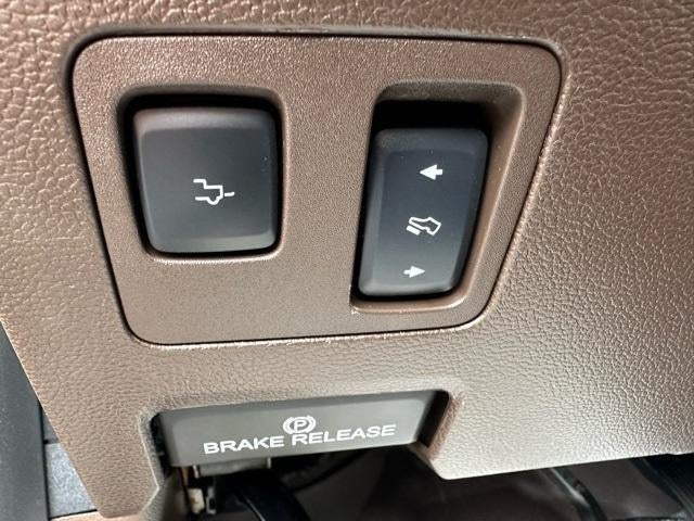 2017 Ford Super Duty F-350 SRW King Ranch 4WD Crew Cab 6.75' Box