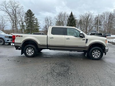 2017 Ford Super Duty F-350 SRW King Ranch 4WD Crew Cab 6.75' Box