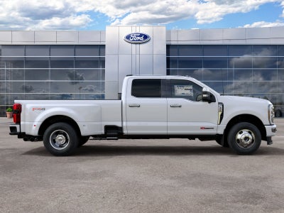 2027 Ford Super Duty F-350® Platinum®