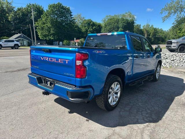 2022 Chevrolet Silverado 1500 Crew Cab Short Box 4-Wheel Drive Custom