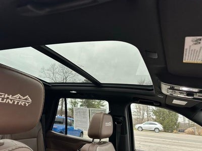 2022 Chevrolet Tahoe 4WD High Country