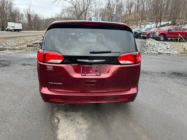 2022 Chrysler Voyager LX FWD