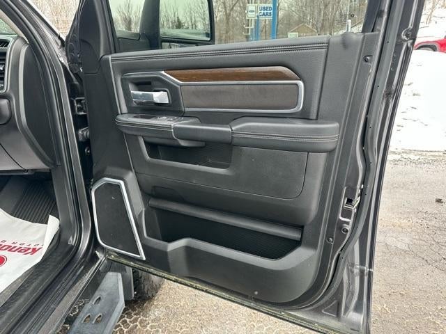 2023 RAM 3500 Laramie 4x4 Crew Cab 8' Box