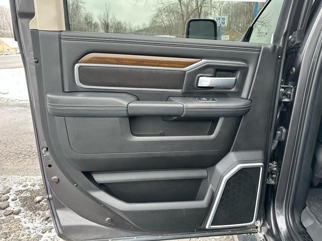 2023 RAM 3500 Laramie 4x4 Crew Cab 8' Box