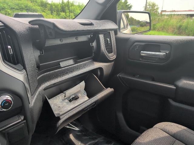 2024 GMC Sierra 1500 Crew Cab Short Box 4-Wheel Drive Pro