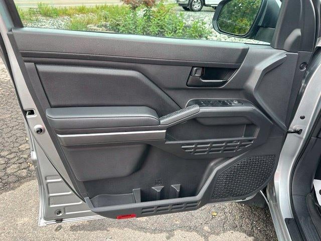 2025 Toyota Tacoma 4WD 4WD TRD Off Road Double Cab 5' Bed MT (Natl)