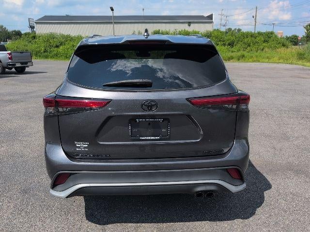 2022 Toyota Highlander XSE AWD (Natl)