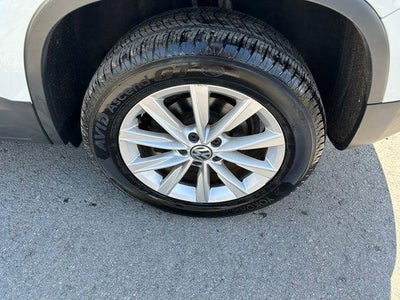 2017 Volkswagen Tiguan Limited 2.0T 4MOTION