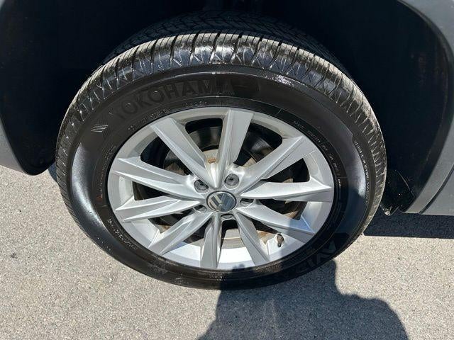 2017 Volkswagen Tiguan Limited 2.0T 4MOTION