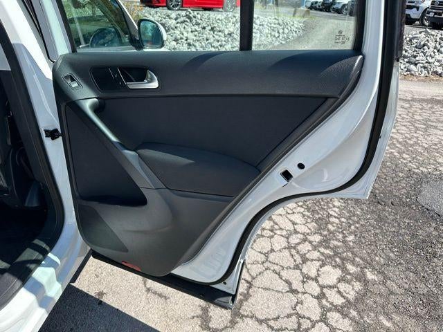 2017 Volkswagen Tiguan Limited 2.0T 4MOTION
