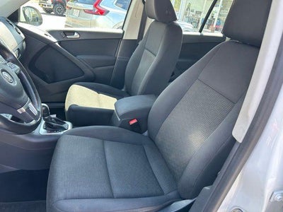 2017 Volkswagen Tiguan Limited 2.0T 4MOTION
